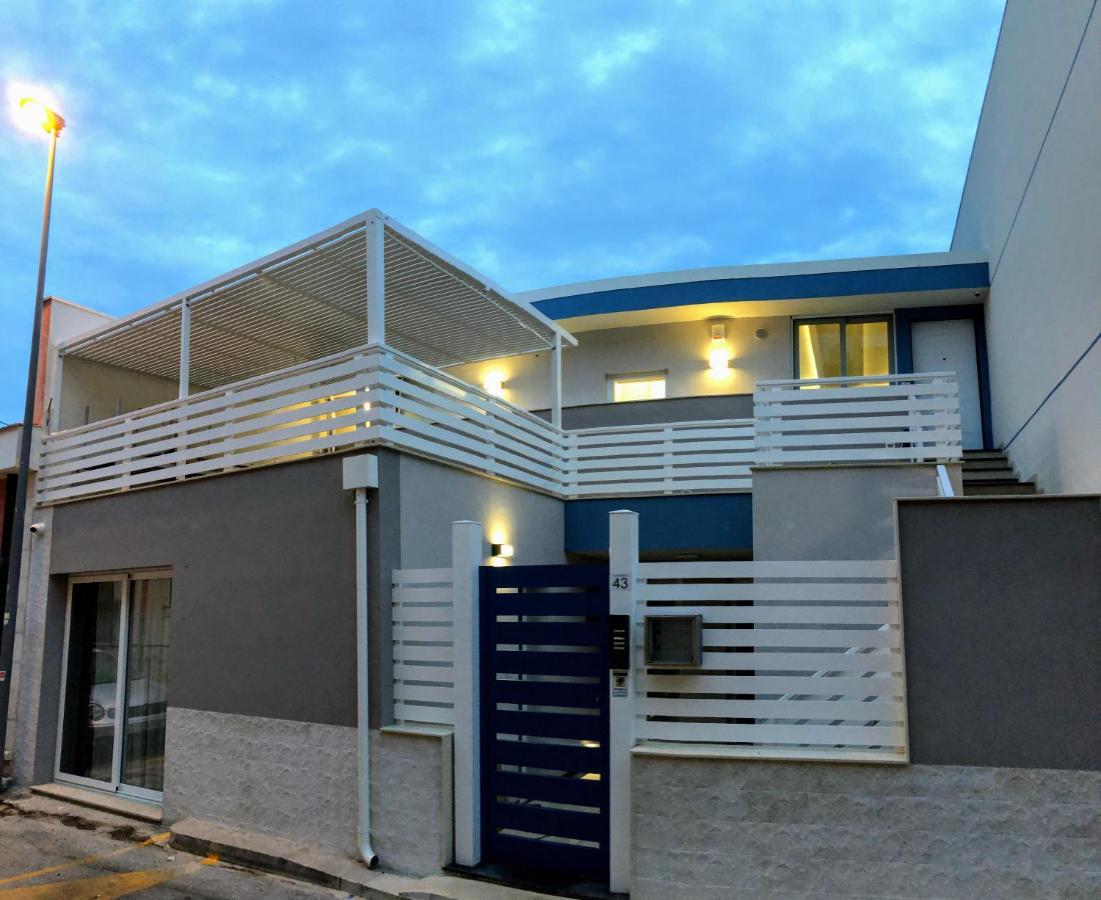 Casa Med Apartman Marina di Ragusa Kültér fotó