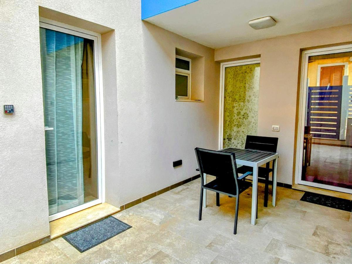 Casa Med Apartman Marina di Ragusa Kültér fotó